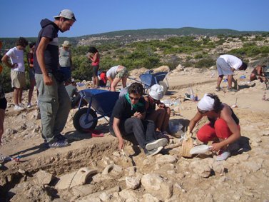 archaeologists in gavdos island