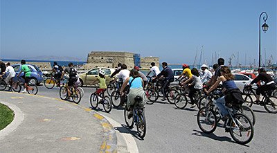 cyclists demonstration in heraklion